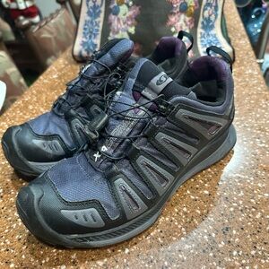 Salomon Men's Black and Dark Purple Athletic Shoes